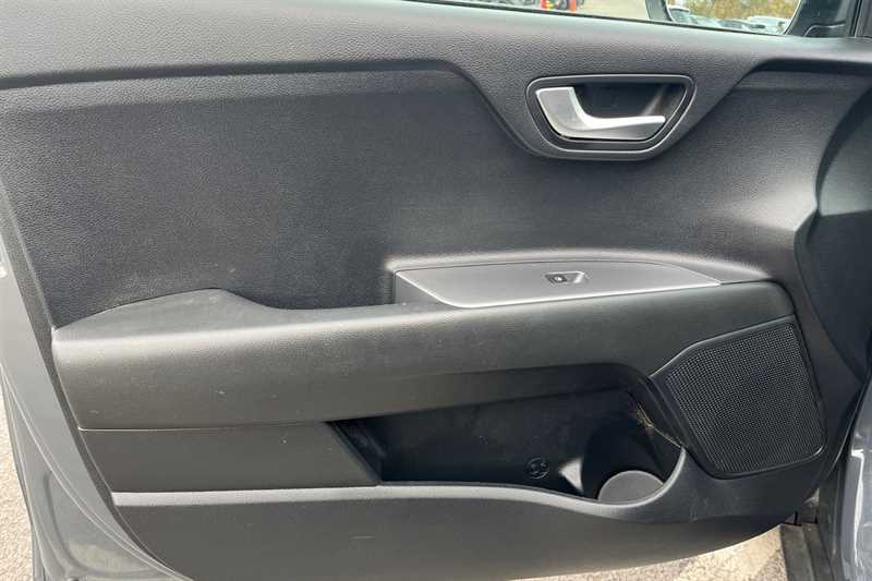 Used Kia Stonic 2021 for sale - 77513240: Photo 27