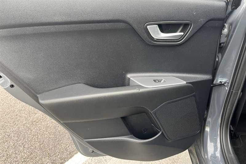 Used Kia Stonic 2021 for sale - 77513240: Photo 29