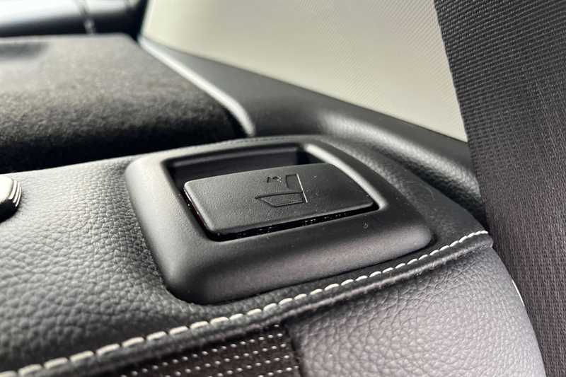 Used Kia Stonic 2021 for sale - 77513240: Photo 33