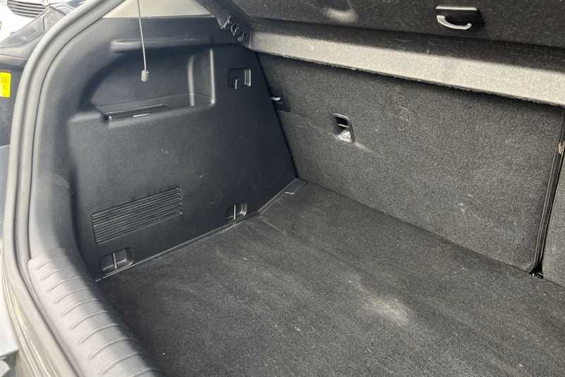 Used Kia Stonic 2021 for sale - 77513240: Photo 40