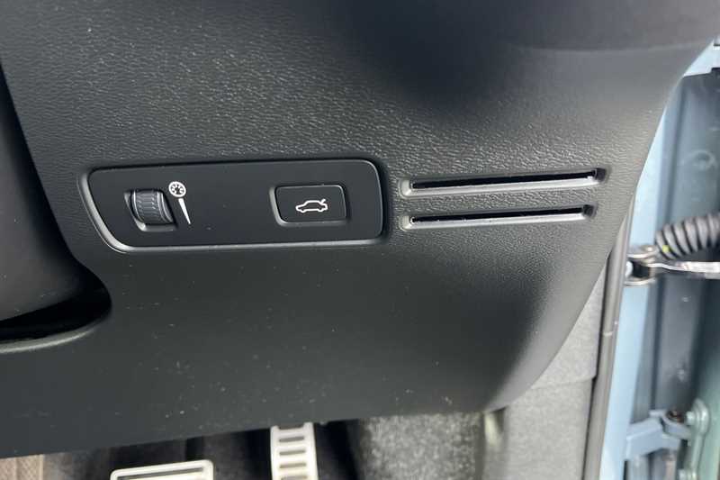 Used Volvo XC40 2020 for sale - 76459185: Photo 30