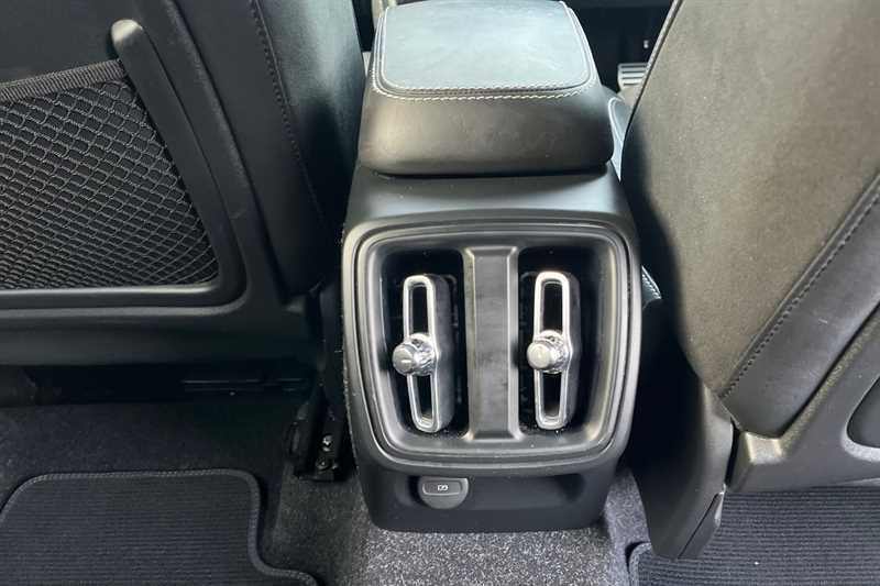 Used Volvo XC40 2020 for sale - 76459185: Photo 43