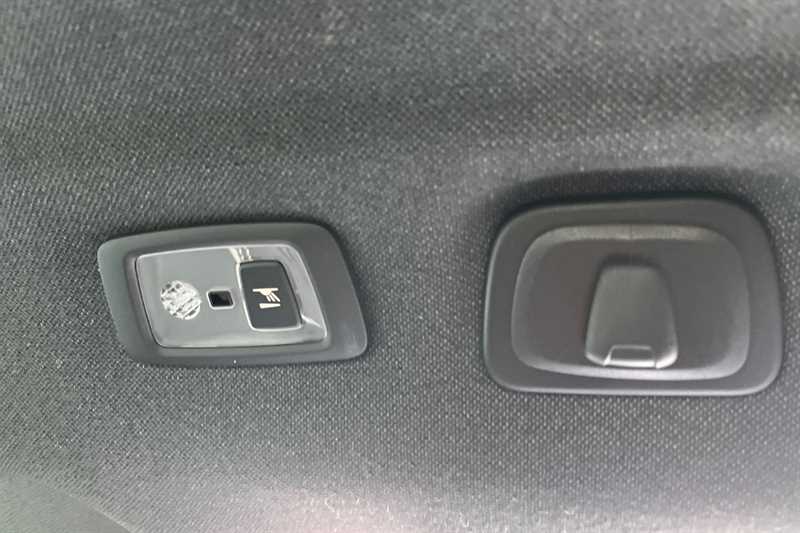 Used Volvo XC40 2020 for sale - 76459185: Photo 44