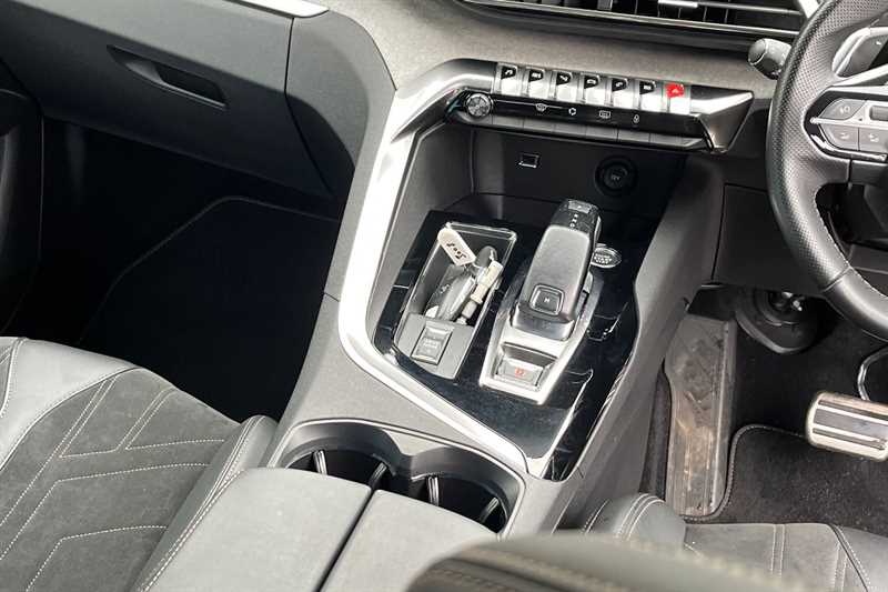 Used Peugeot 3008 2022 for sale - 76610125: Photo 14