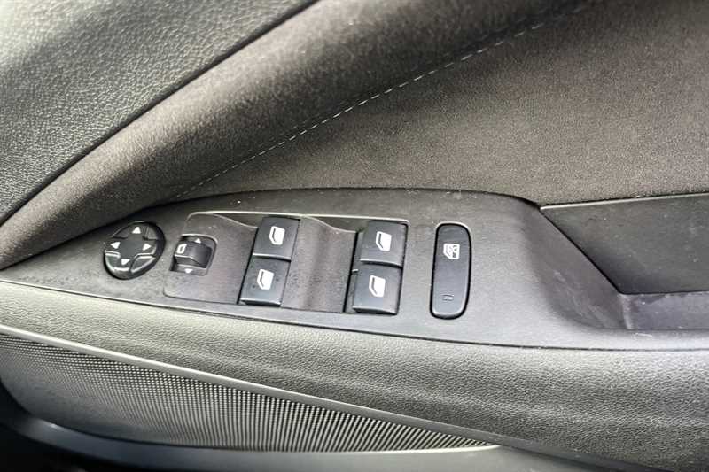 Used Vauxhall Crossland 2022 for sale - 76261940: Photo 16