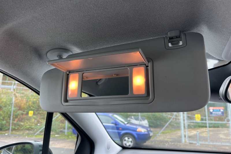 Used Vauxhall Crossland 2022 for sale - 76261940: Photo 32