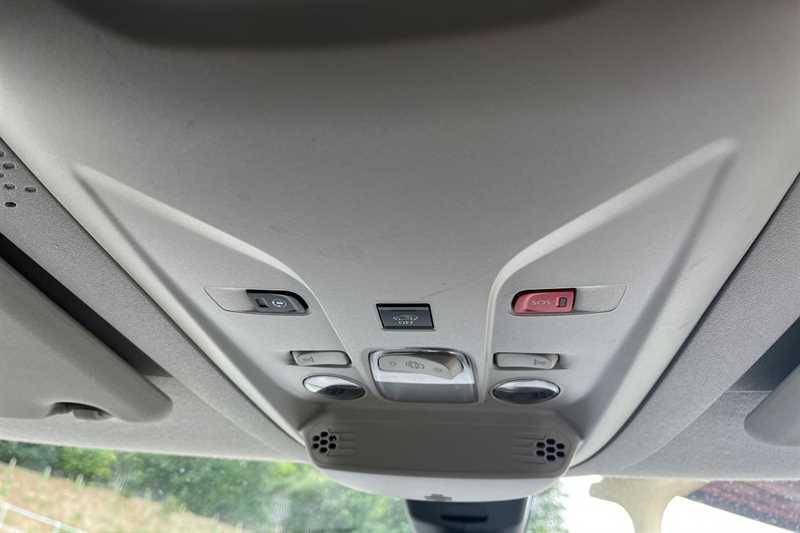 Vehicle 33