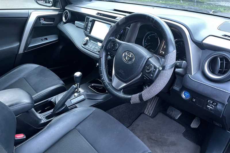 Used Toyota RAV4 2018 for sale - 77146629: Photo 10
