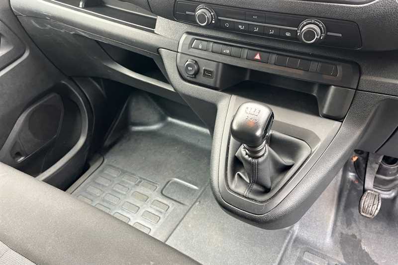 Used Vauxhall Vivaro 2023 for sale - 77471578: Photo 14