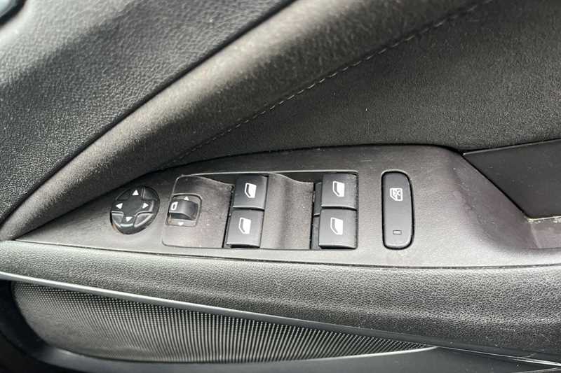 Used Vauxhall Crossland 2022 for sale - 77512976: Photo 16