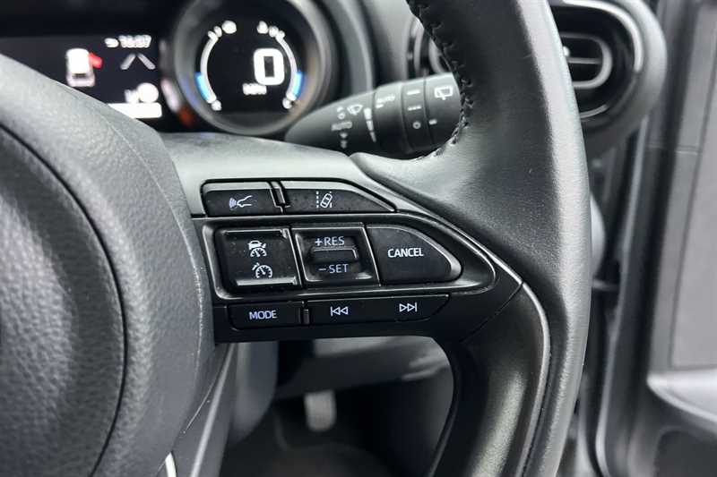 Used Toyota Yaris Cross 2024 for sale - 77146261: Photo 27