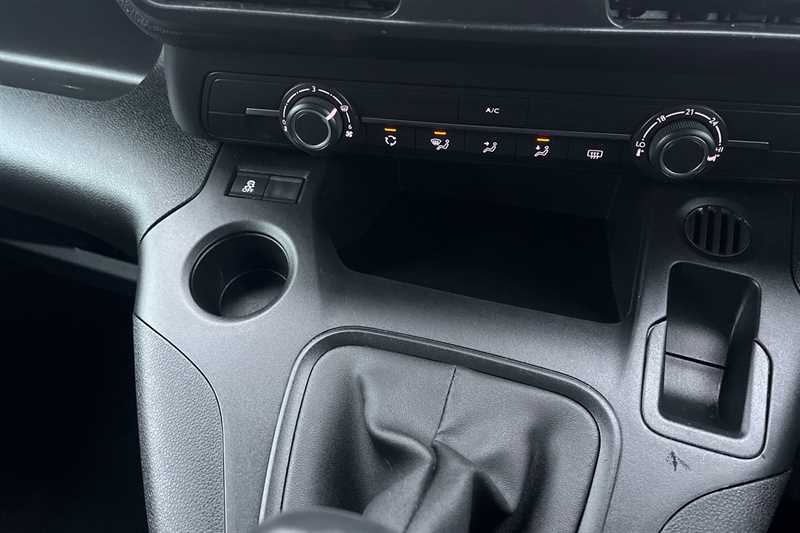 Used Vauxhall Combo Life 2022 for sale - 77471400: Photo 15