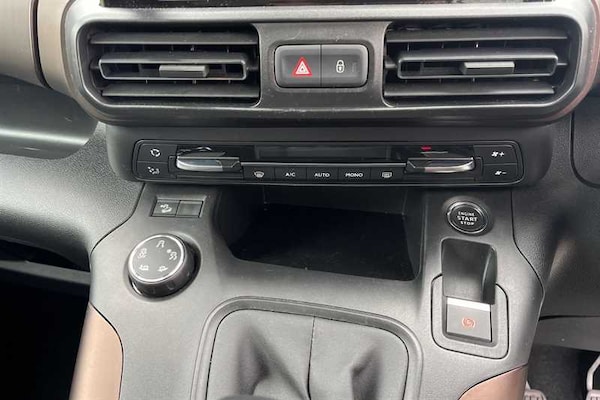 Used Peugeot Rifter 2019 for sale - 76204150: Photo 15