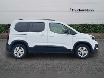 Used Peugeot Rifter 2019 for sale - 76204150: Photo