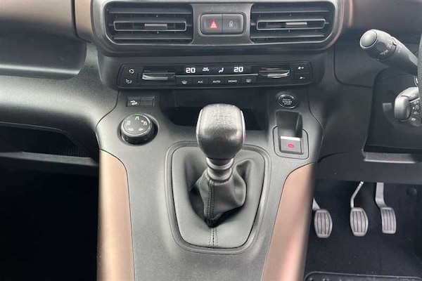 Used Peugeot Rifter 2019 for sale - 76204150: Photo 38