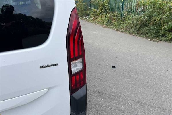 Used Peugeot Rifter 2019 for sale - 76204150: Photo 47