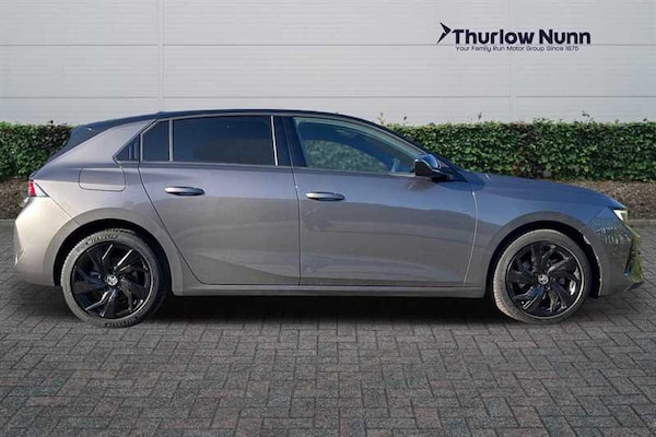 Used Vauxhall Astra 2023 for sale - 76204141: Photo 2