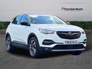 2018 - 1.2i Turbo (130 PS) Sport Nav 5 Door Petrol SUV