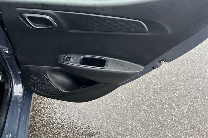 Used Hyundai i10 2023 for sale - 77232451: Photo 43