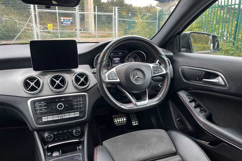 Used Mercedes-Benz GLA 2019 for sale - 76169035: Photo 11
