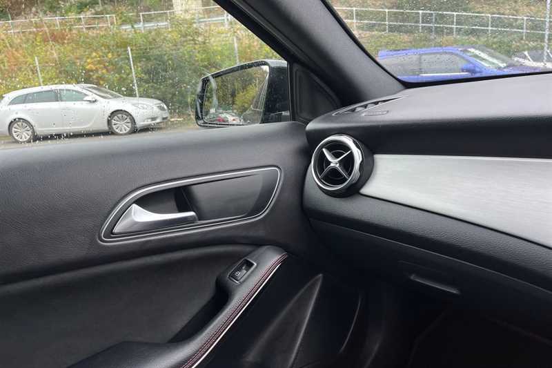 Used Mercedes-Benz GLA 2019 for sale - 76169035: Photo 41