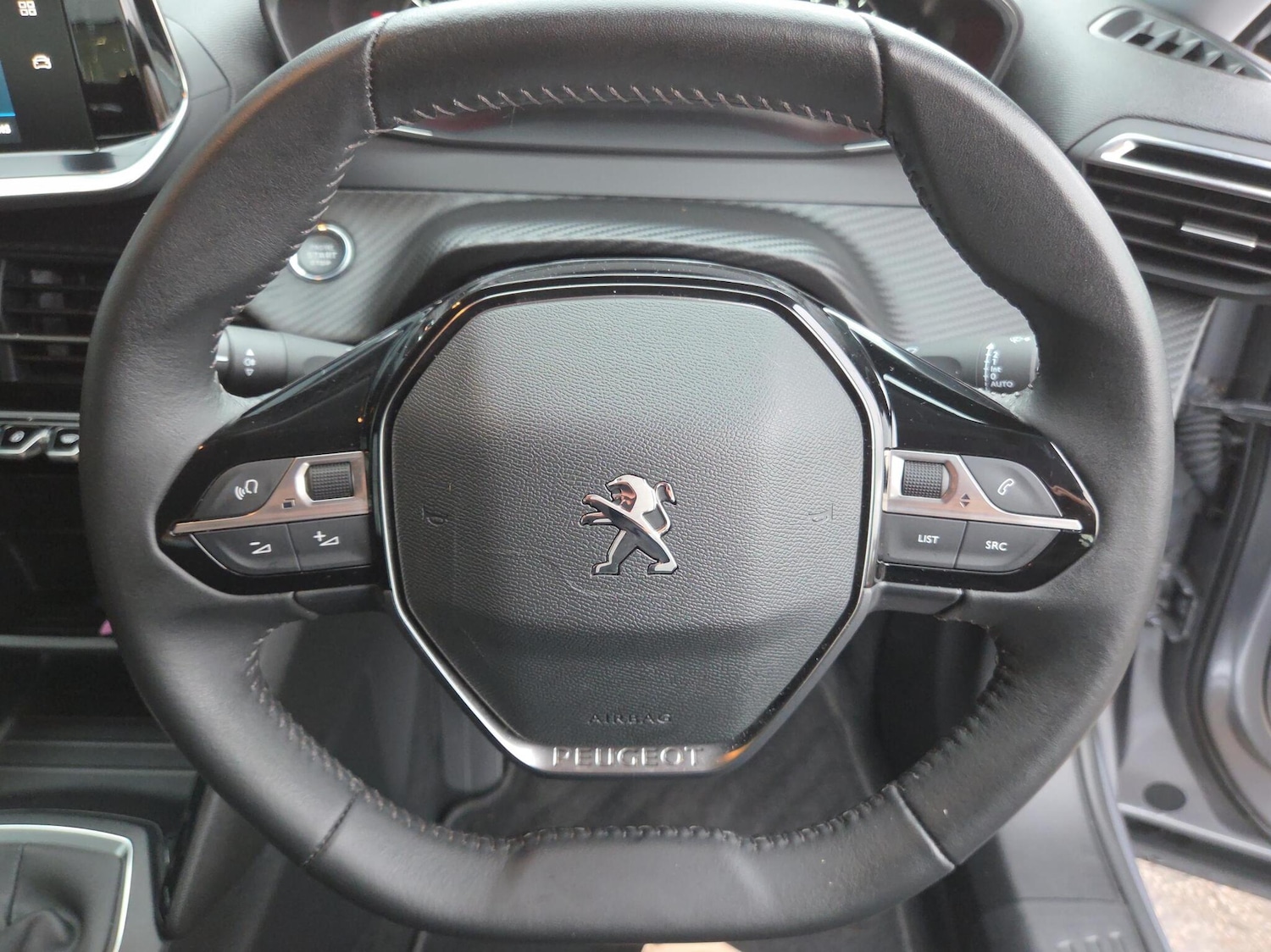 Used Peugeot 2008 2022 for sale - 76673953: Photo 12