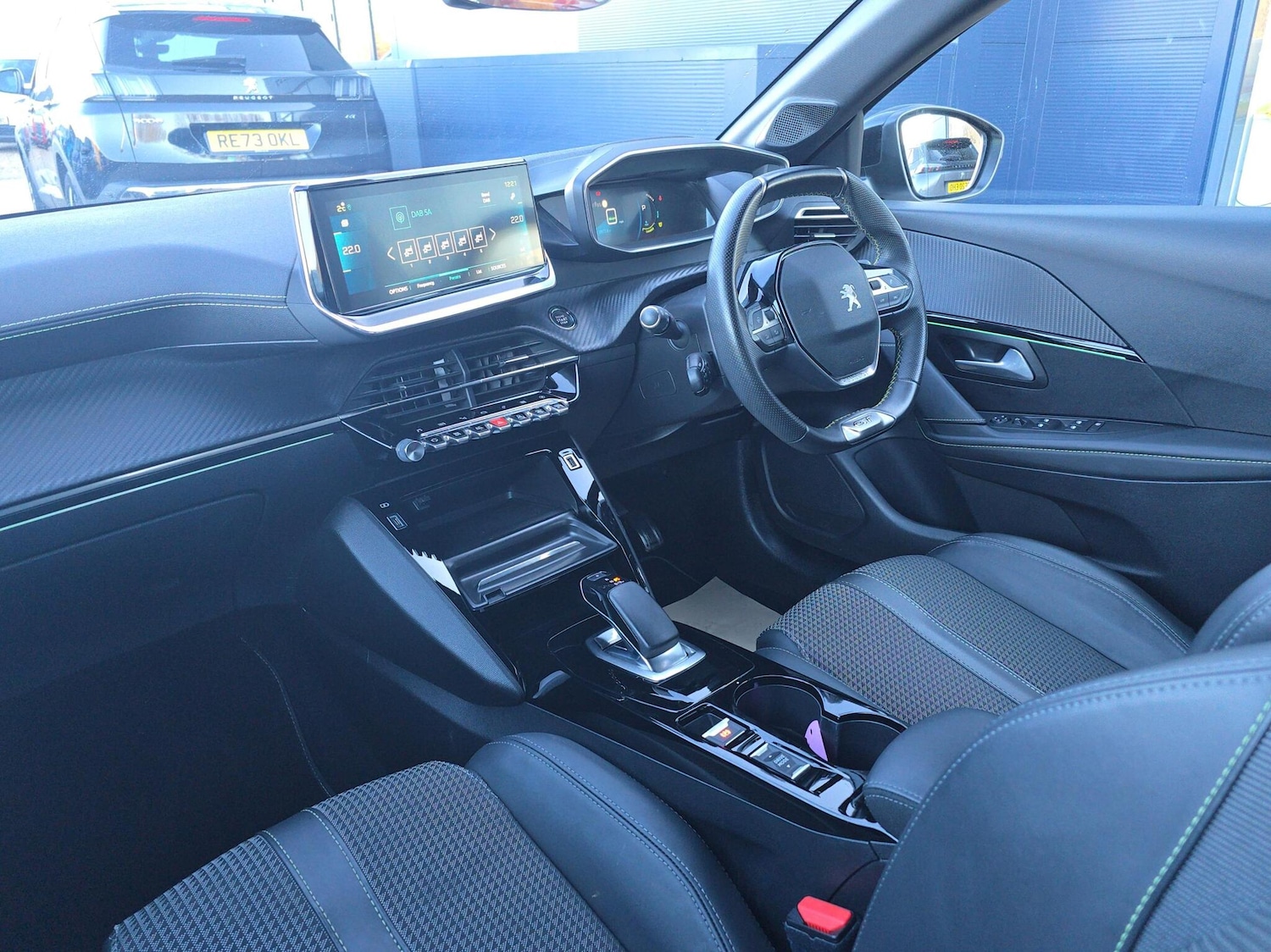 Used Peugeot 208 2021 for sale - 77665571: Photo 2