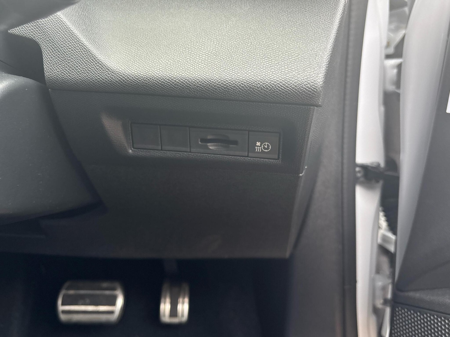 Used Peugeot 308 2024 for sale - 76677096: Photo 16