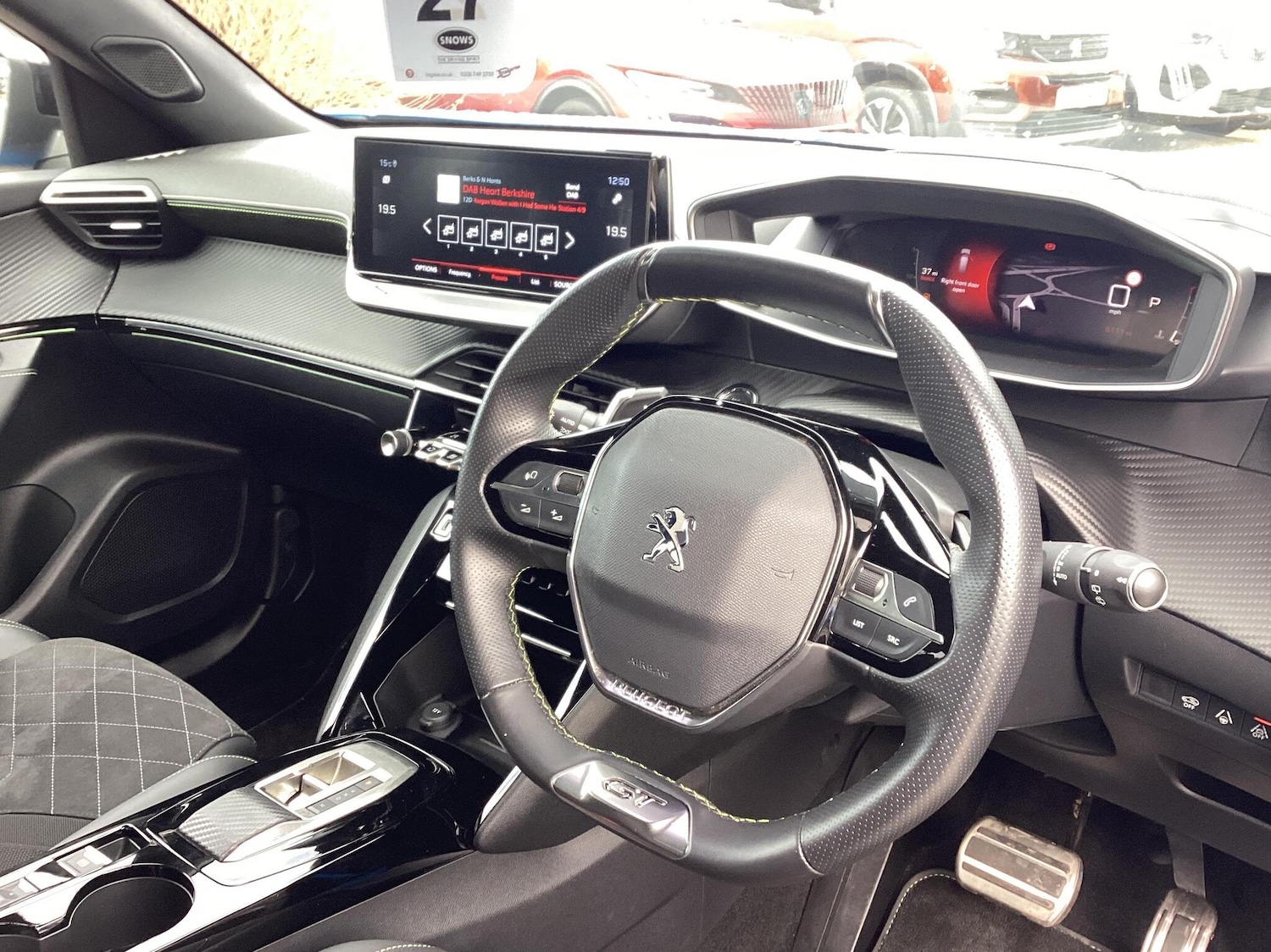 Used Peugeot 2008 2022 for sale - 76674255: Photo 10