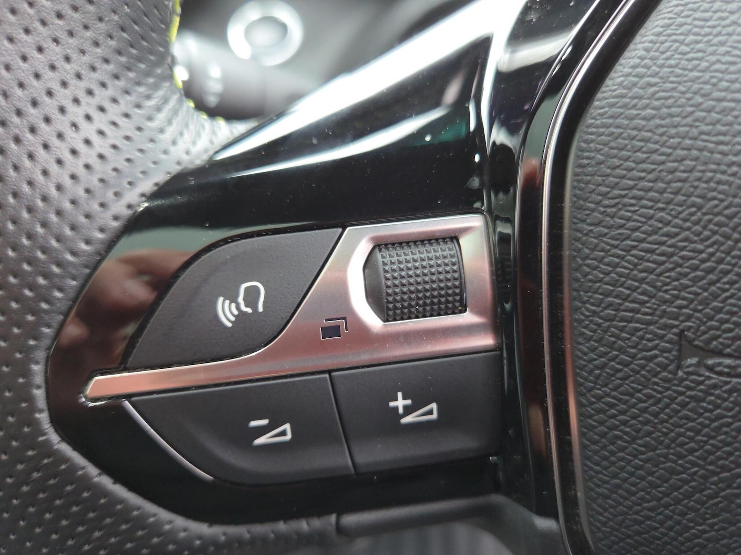 Used Peugeot 2008 2024 for sale - 76678149: Photo 14