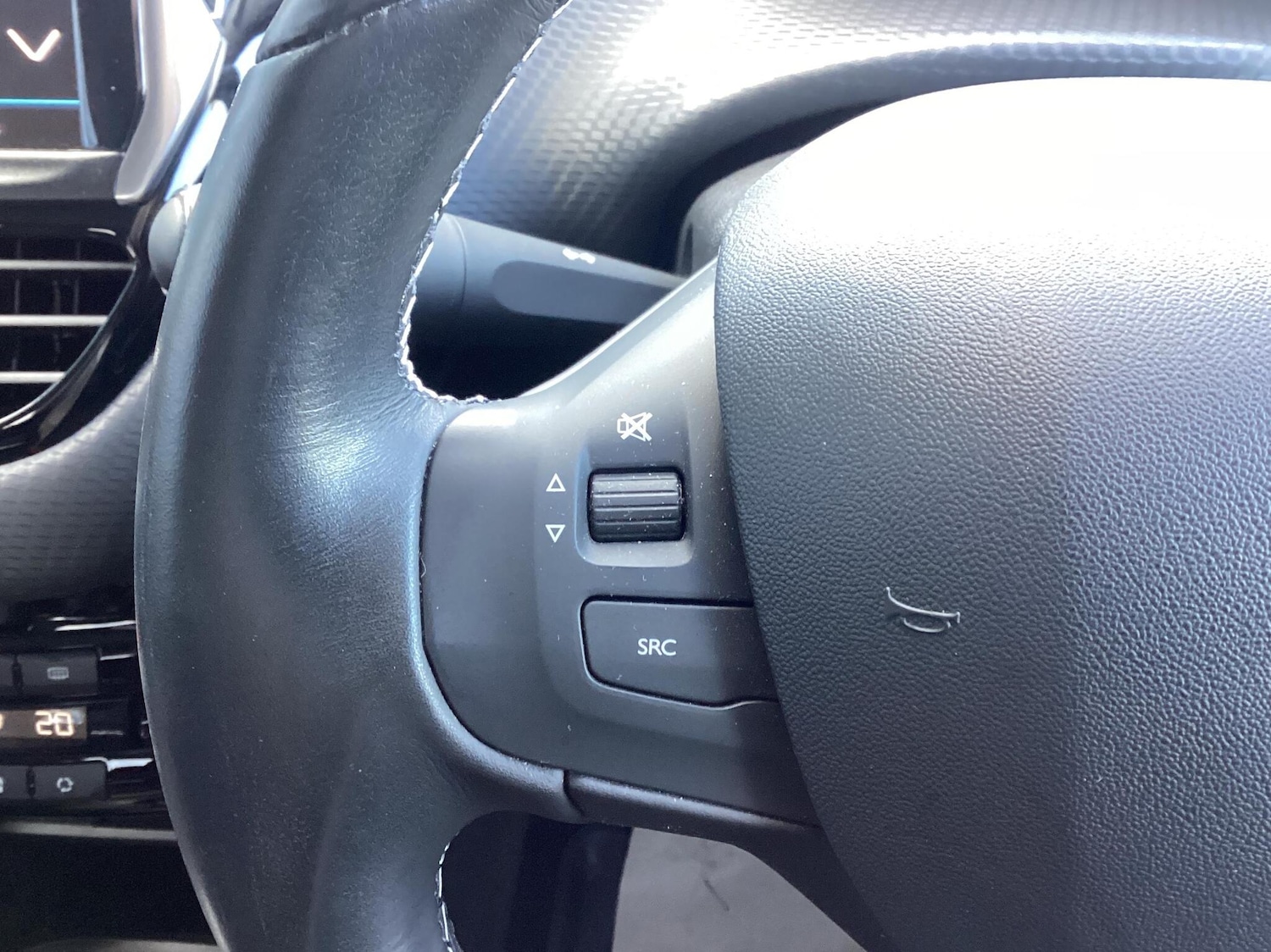 Used Peugeot 208 2019 for sale - 76673765: Photo 25