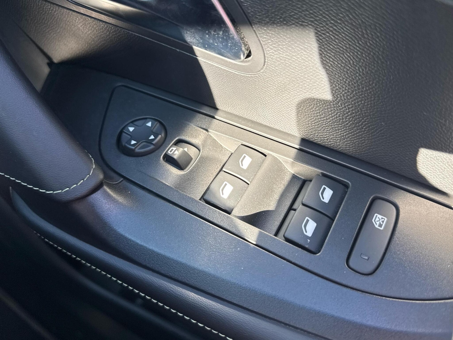 Used Peugeot 2008 2023 for sale - 76933530: Photo 22