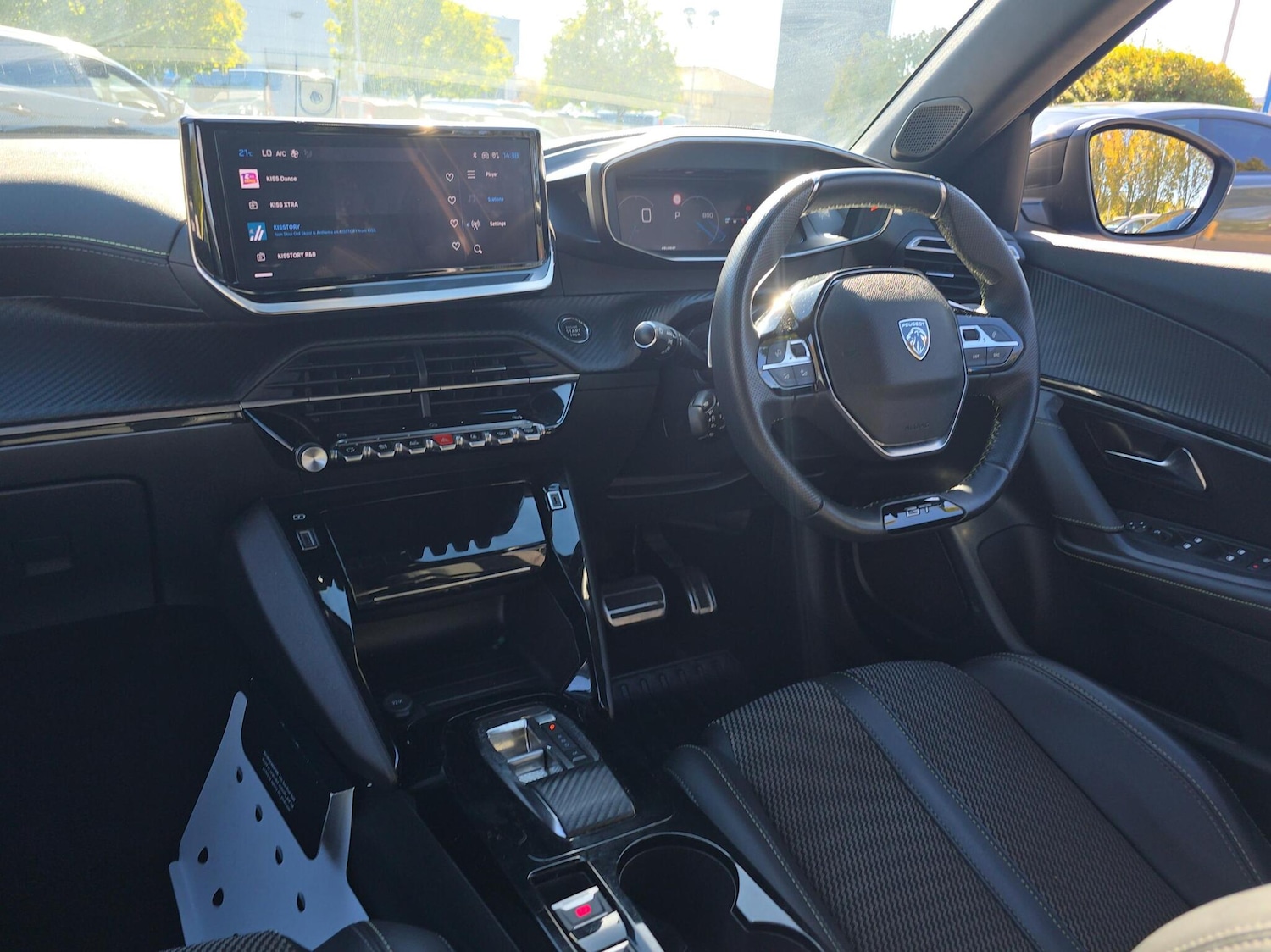 Used Peugeot 2008 2023 for sale - 76676385: Photo 5