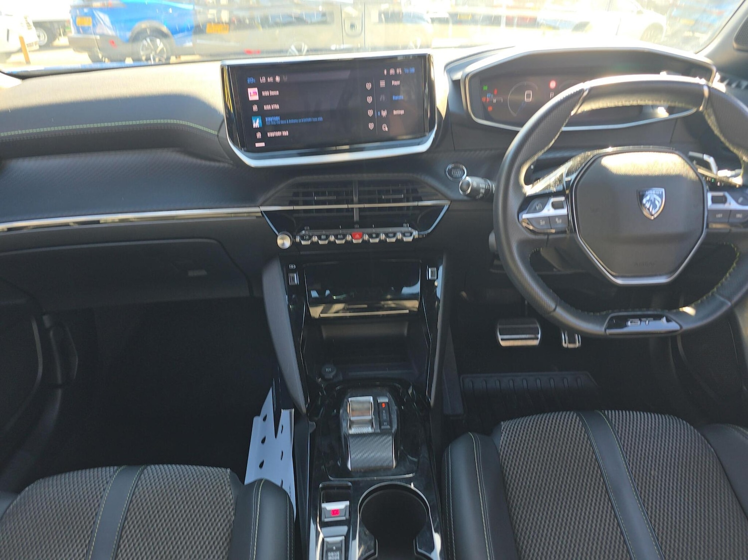 Used Peugeot 2008 2023 for sale - 76676385: Photo 7