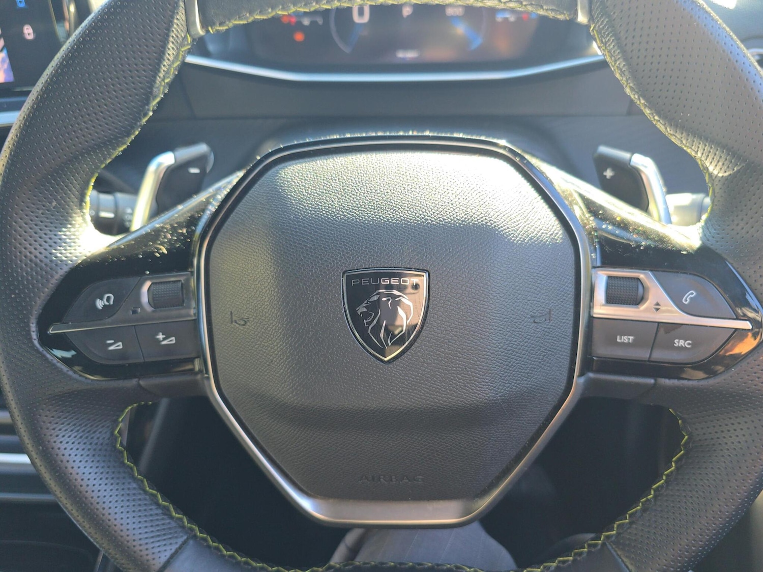 Used Peugeot 2008 2023 for sale - 76676385: Photo 9