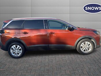 Used Peugeot 5008 2023 for sale - 76676463: Photo