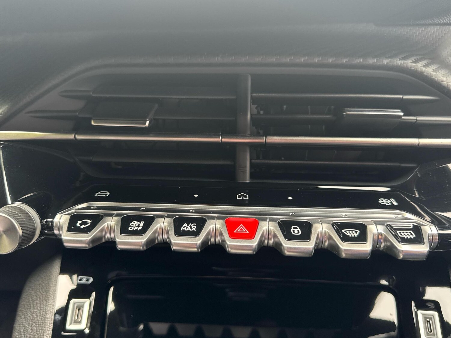 Used Peugeot 208 2025 for sale - 76908539: Photo 13