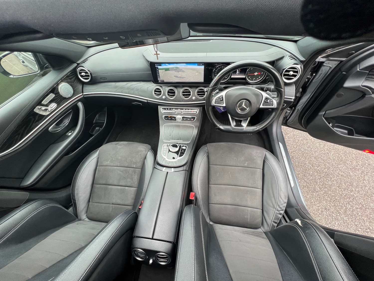 Used Mercedes-Benz E Class 2018 for sale - 76596668: Photo 10