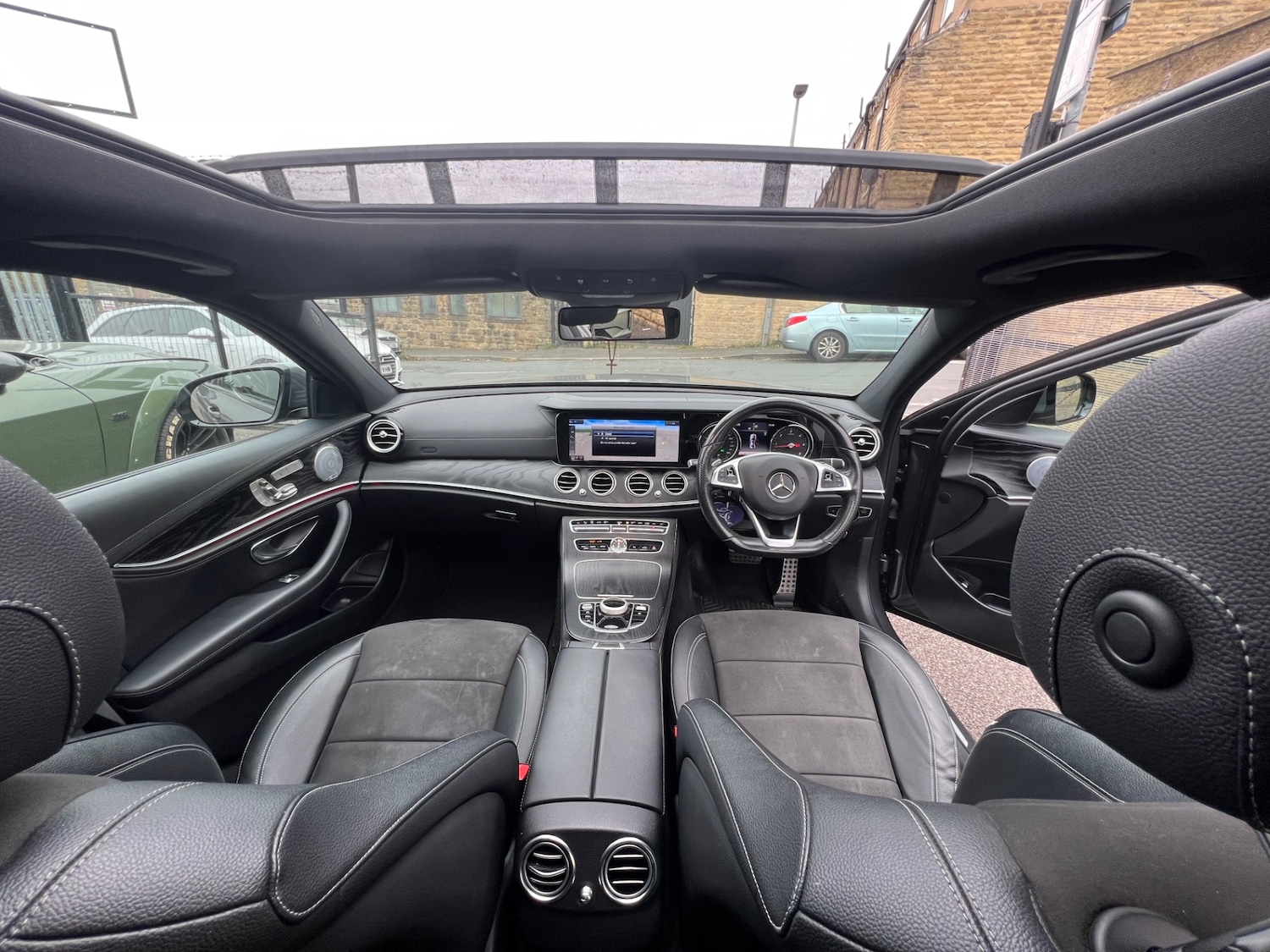 Used Mercedes-Benz E Class 2018 for sale - 76596668: Photo 5