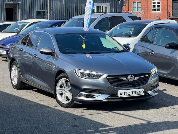 Used Vauxhall Insignia 2018 for sale - 74677969: Photo 2