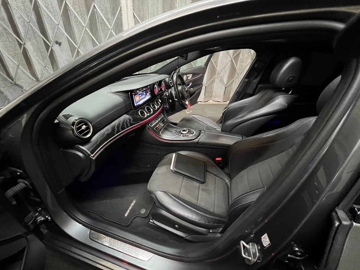 Used Mercedes-Benz E-Class 2018 for sale - 76114152: Photo 11