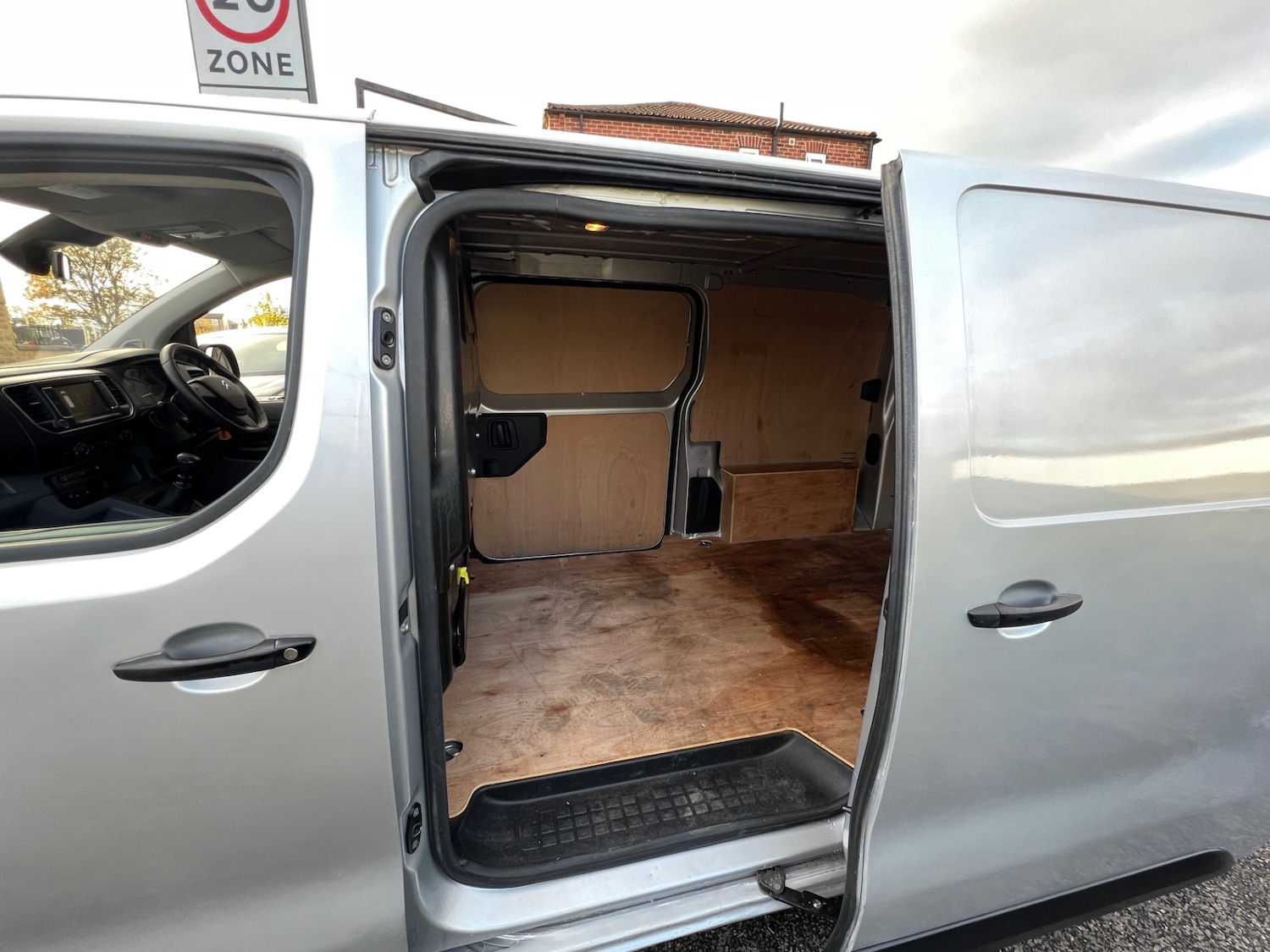 Used Citroen Dispatch 2020 for sale - 76519786: Photo 9