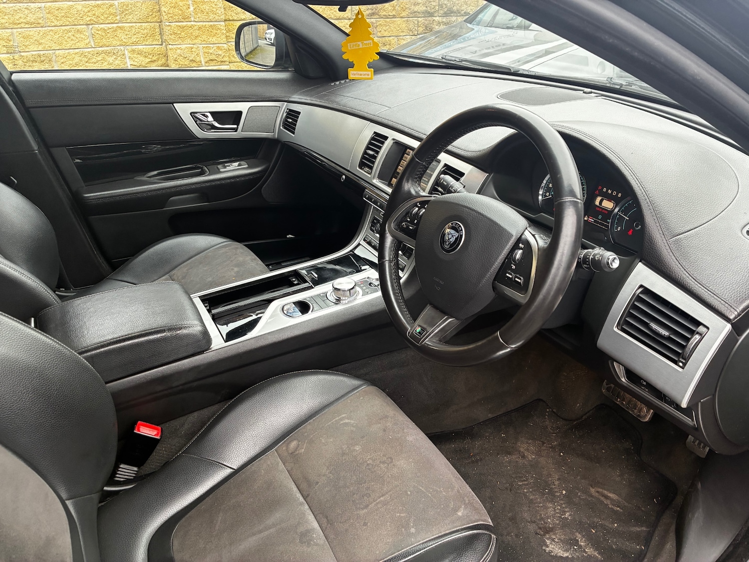 Used Jaguar XF 2014 for sale - 77603446: Photo 5