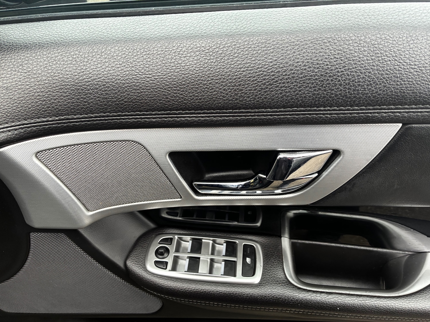 Used Jaguar XF 2014 for sale - 77603446: Photo 7