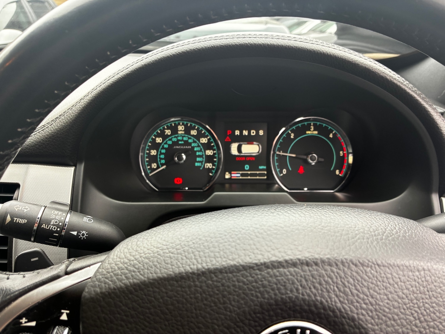 Used Jaguar XF 2014 for sale - 77603446: Photo 8