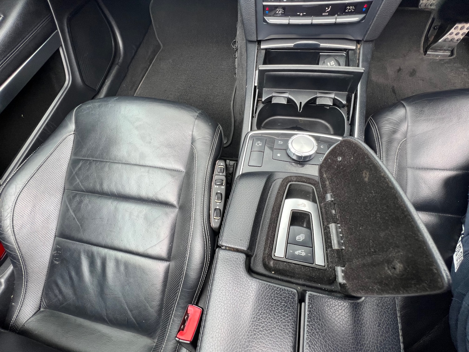 Used Mercedes-Benz E Class 2014 for sale - 76402210: Photo 10