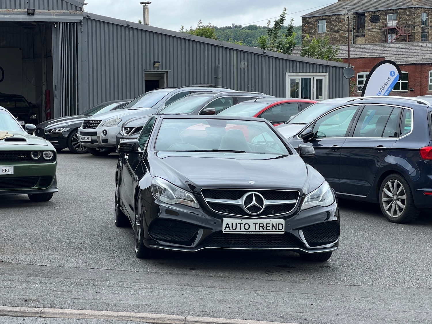 Used Mercedes-Benz E Class 2014 for sale - 76402210: Photo 2