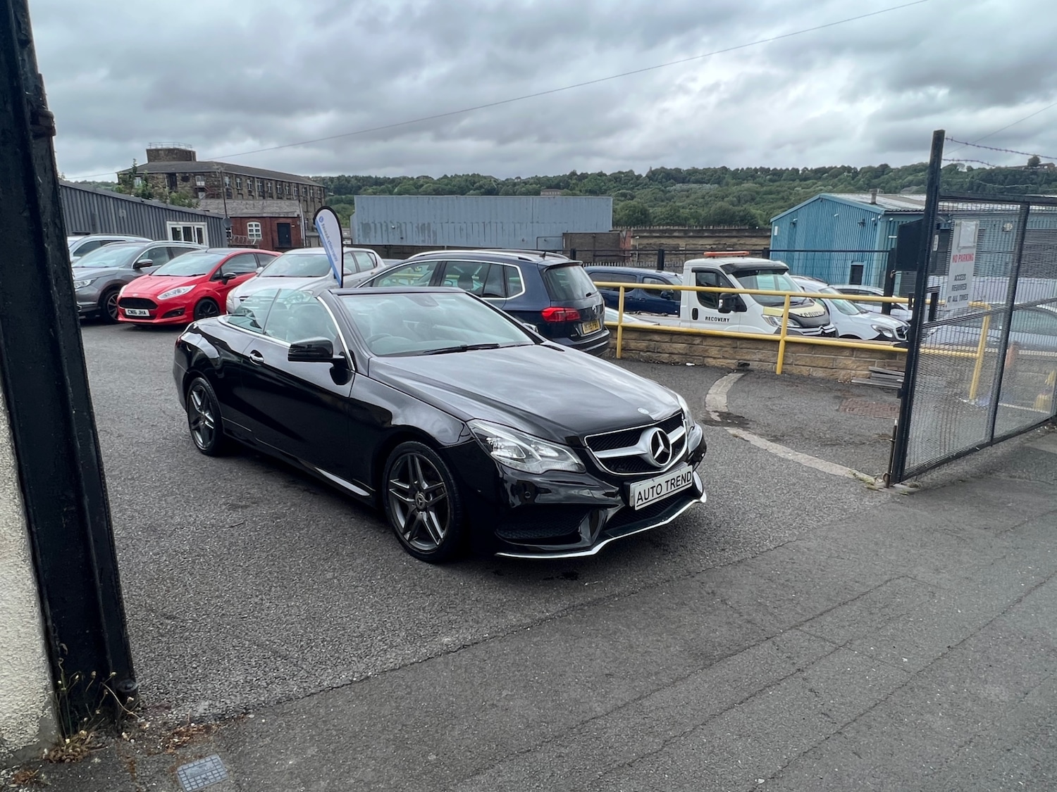 Used Mercedes-Benz E Class 2014 for sale - 76402210: Photo 30