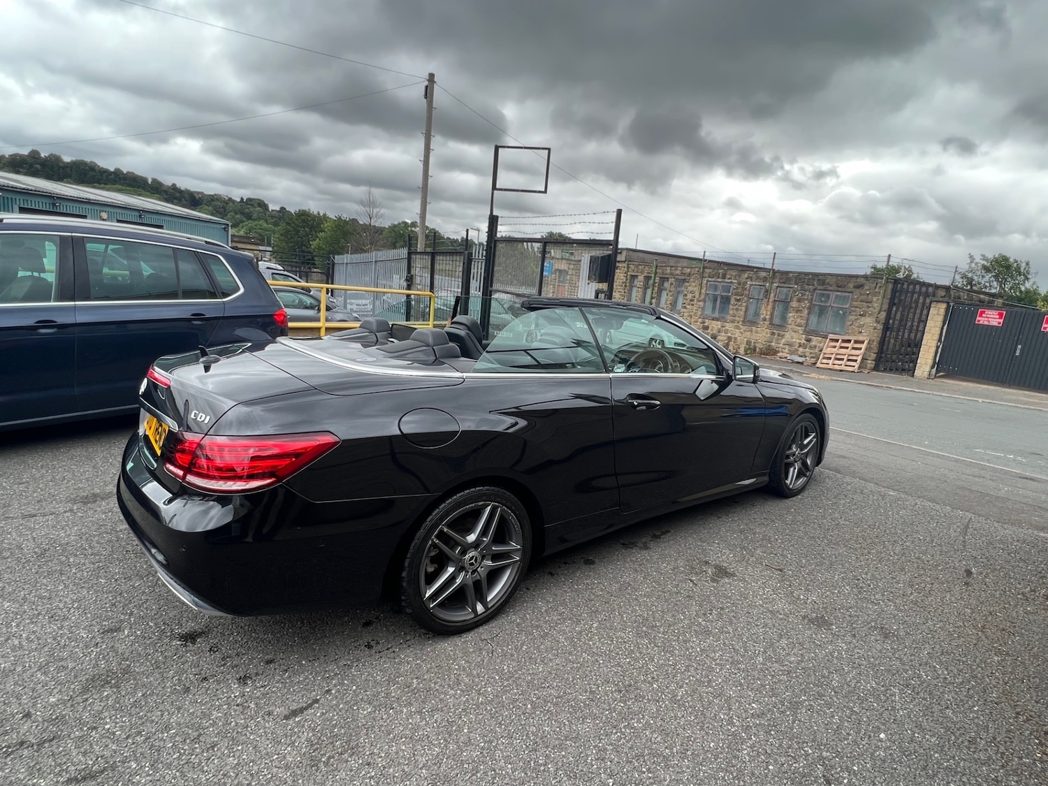 Used Mercedes-Benz E Class 2014 for sale - 76402210: Photo 4