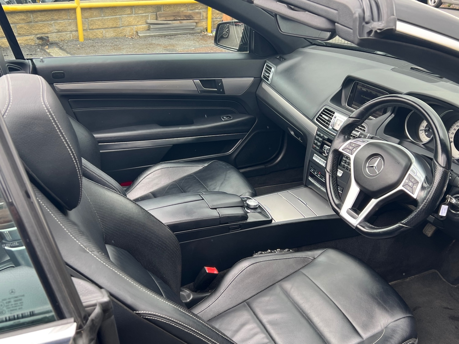 Used Mercedes-Benz E Class 2014 for sale - 76402210: Photo 8